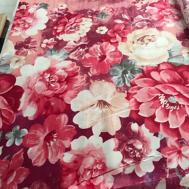 U of Michigan Cotton Fabric Bed Sheets Designs in Pakistan