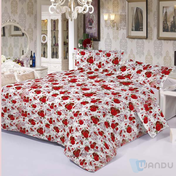 Customised Stripe Or Strawberry Or Leopard Or Flower Pattern Four Piece Polyester Skin-Friendly Bedding Set For Women Girl
