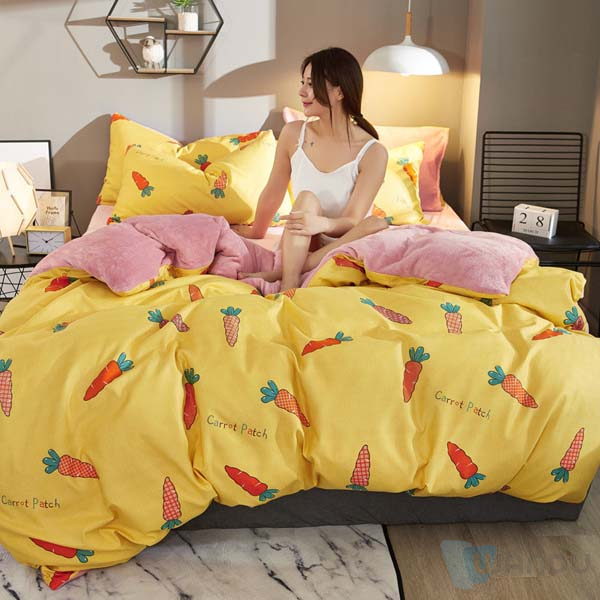 Polyester Material Shirt Factory Manufacturer Bed Sheet Fabric with Flower Painting Designs 90GSM